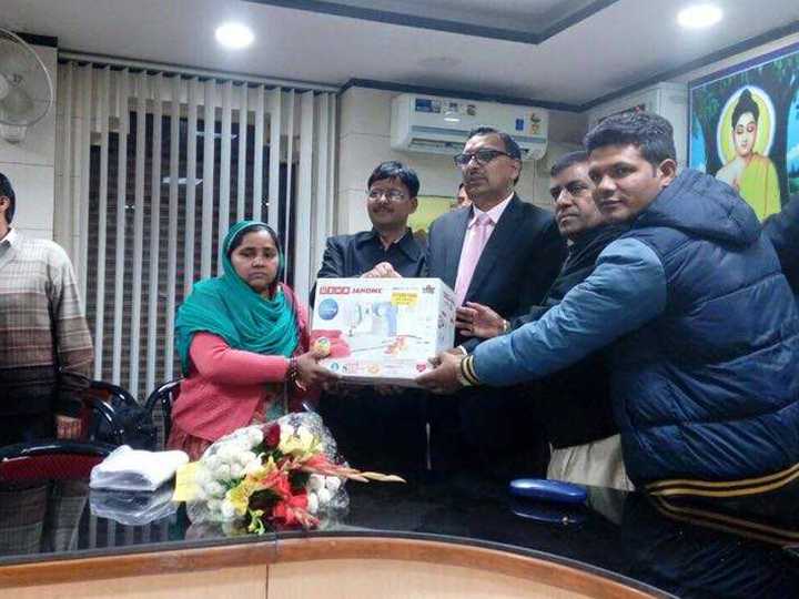 Sewing Machines Distribution to delhi People